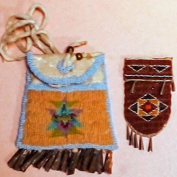 2 Vintage Native American Beadwork - Picture 1 of 4